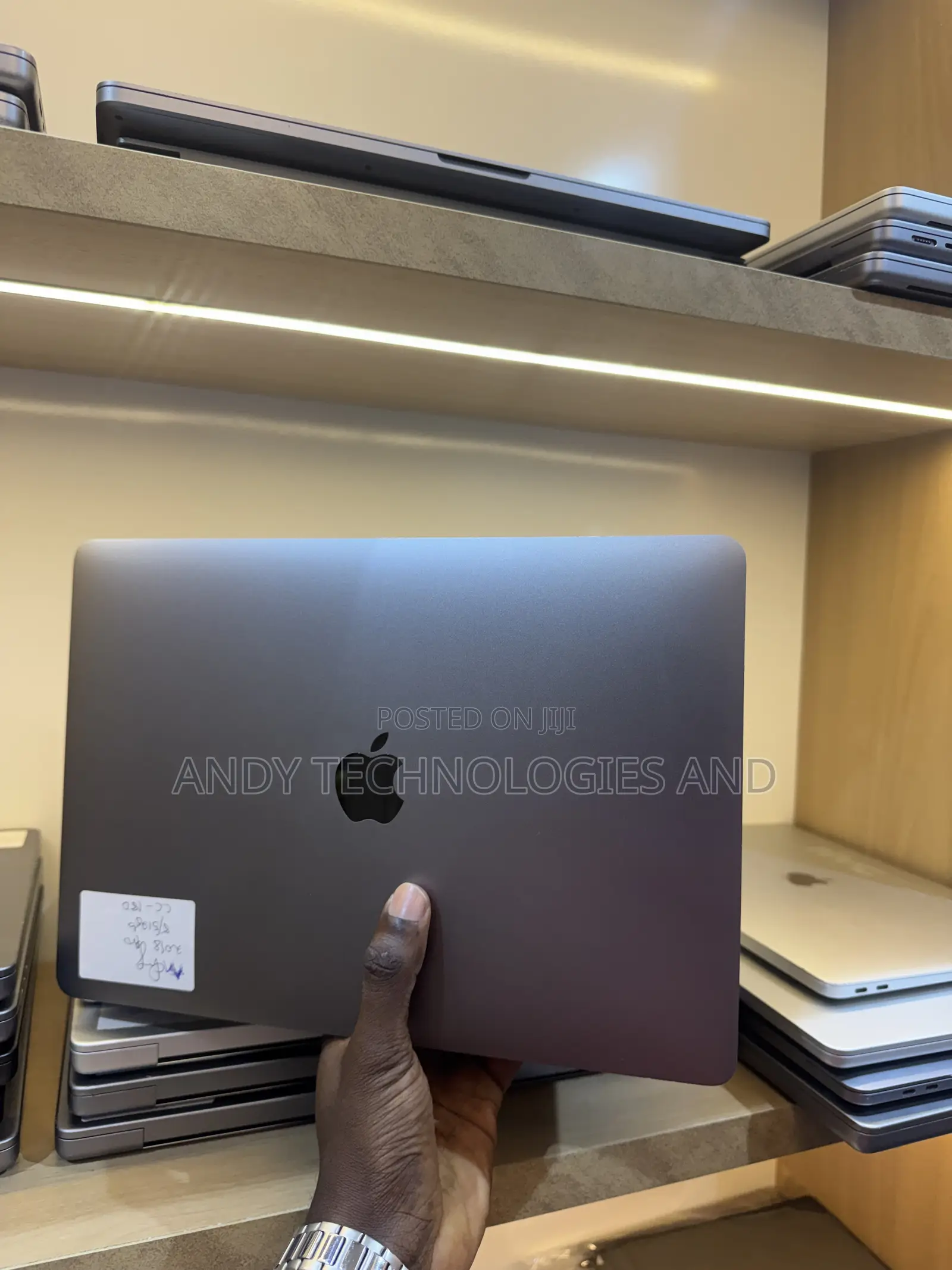 Laptop Apple MacBook Pro 2018 8GB Intel Core i5 SSD 512GB