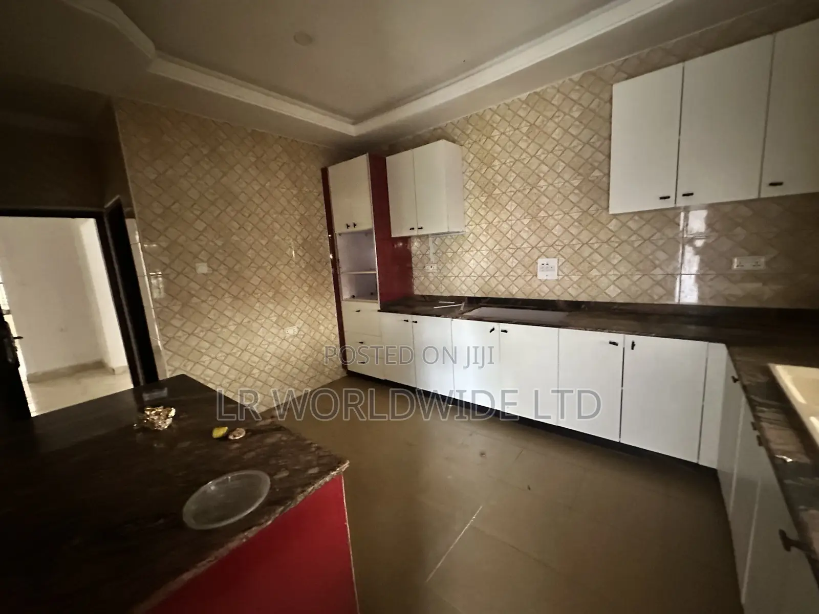 3bdrm Duplex in Lugbe District for sale