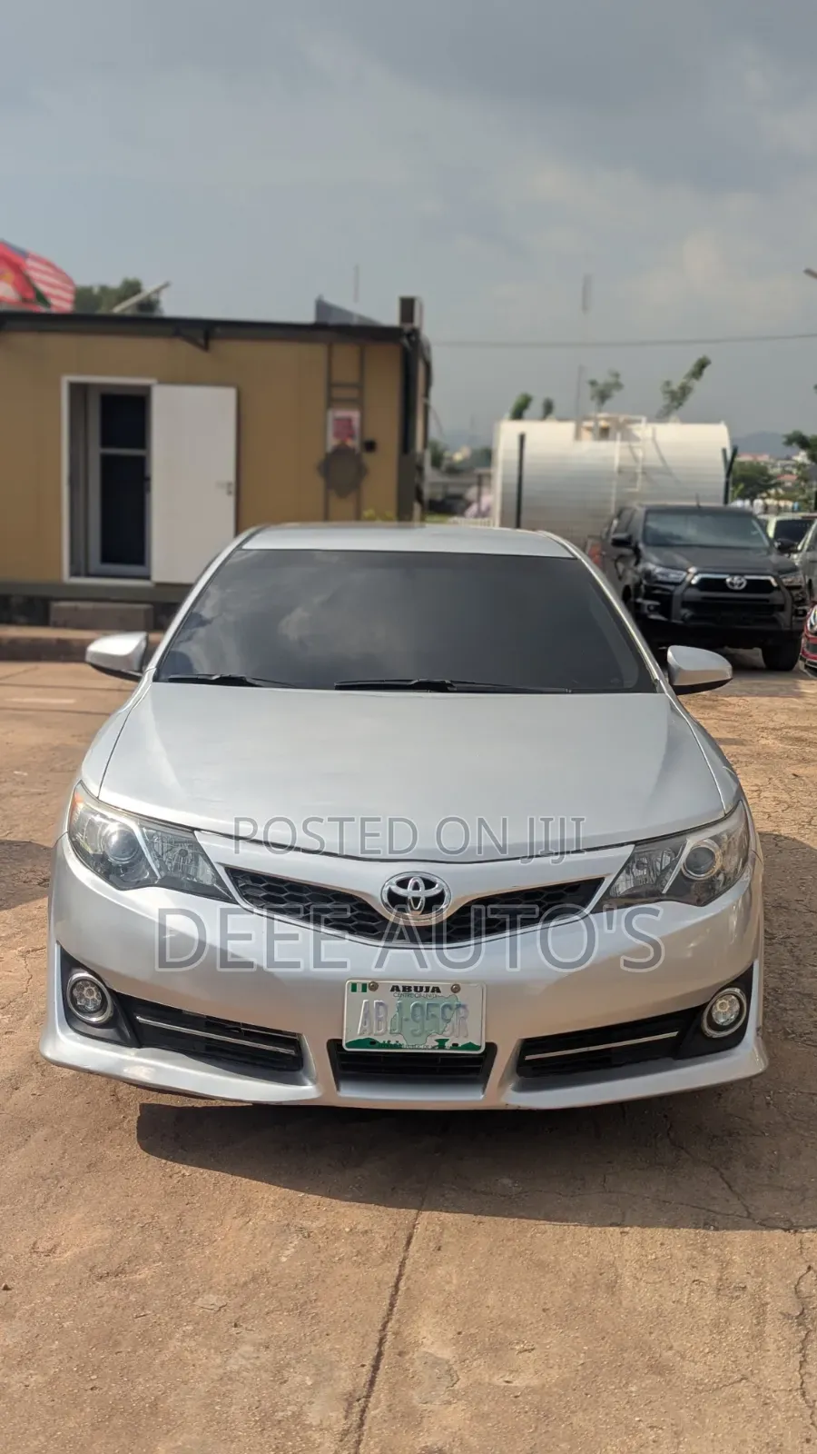 Toyota Camry SE 4dr Sedan (2.5L 4cyl 6A) 2013 Silver