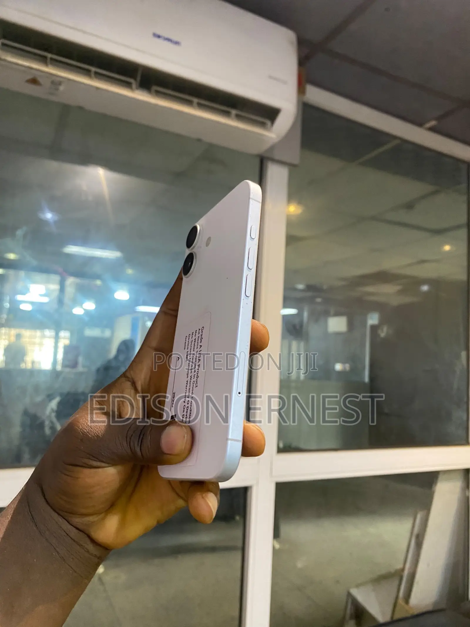 Apple iPhone 16 128 GB White