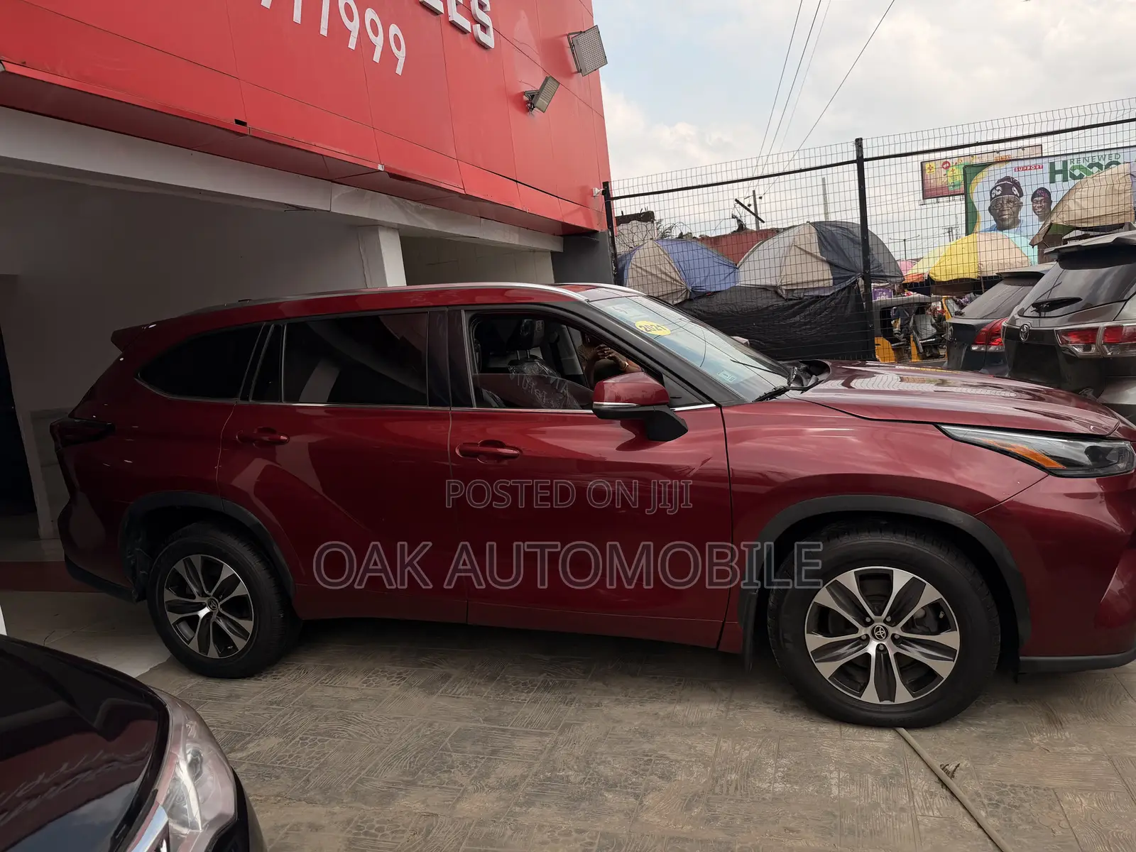 Toyota Highlander XLE 2021 Burgundy