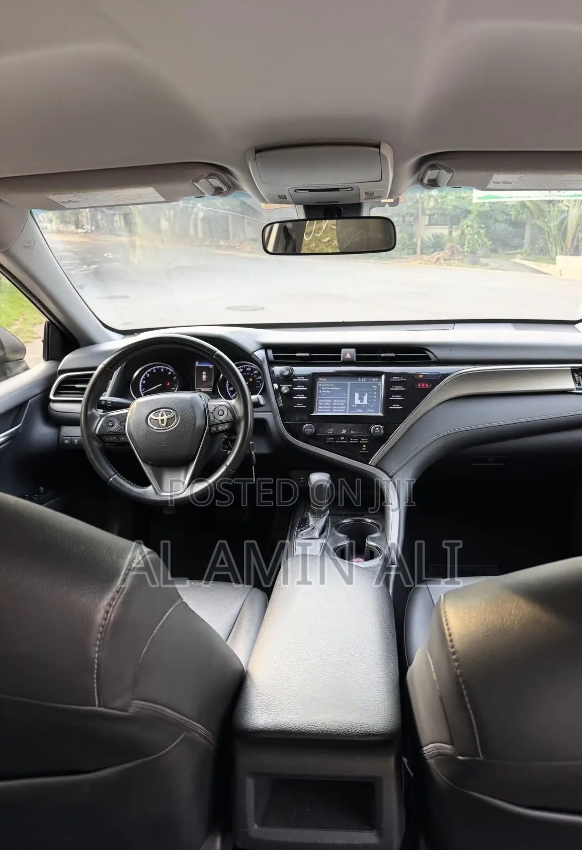 Toyota Camry SE FWD (2.5L 4cyl 8AM) 2018 Black