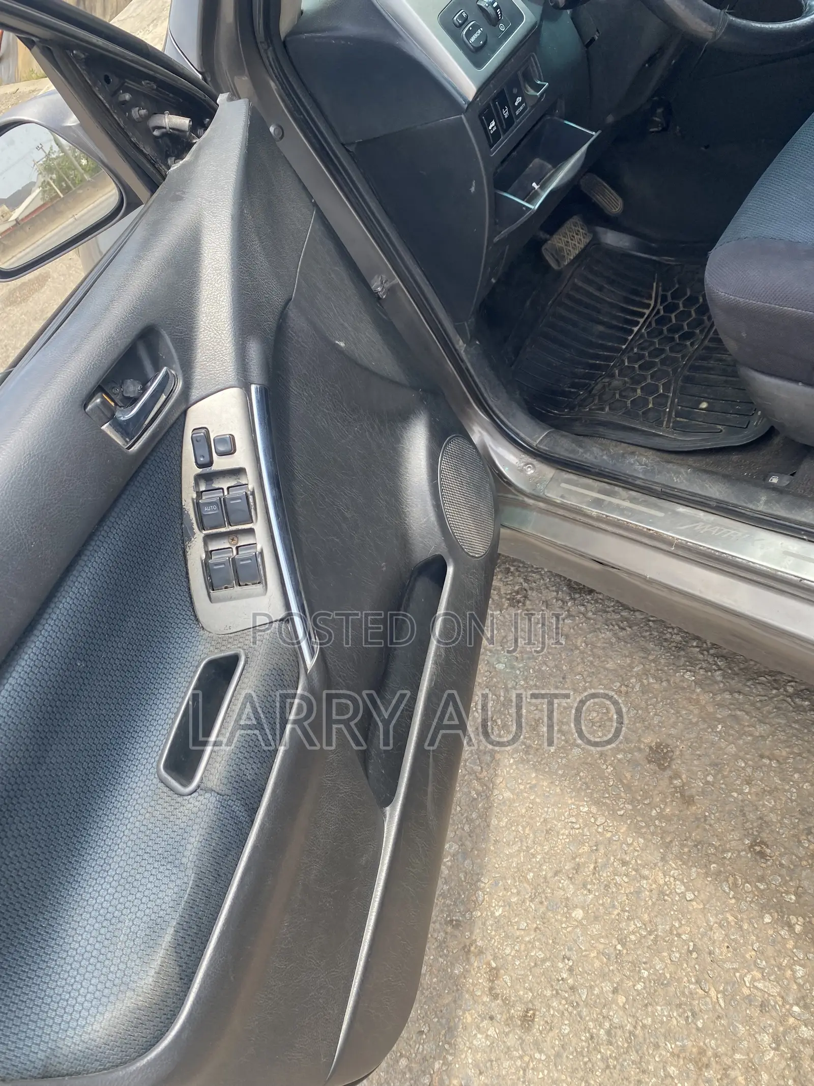 Toyota Matrix 2004 Gray