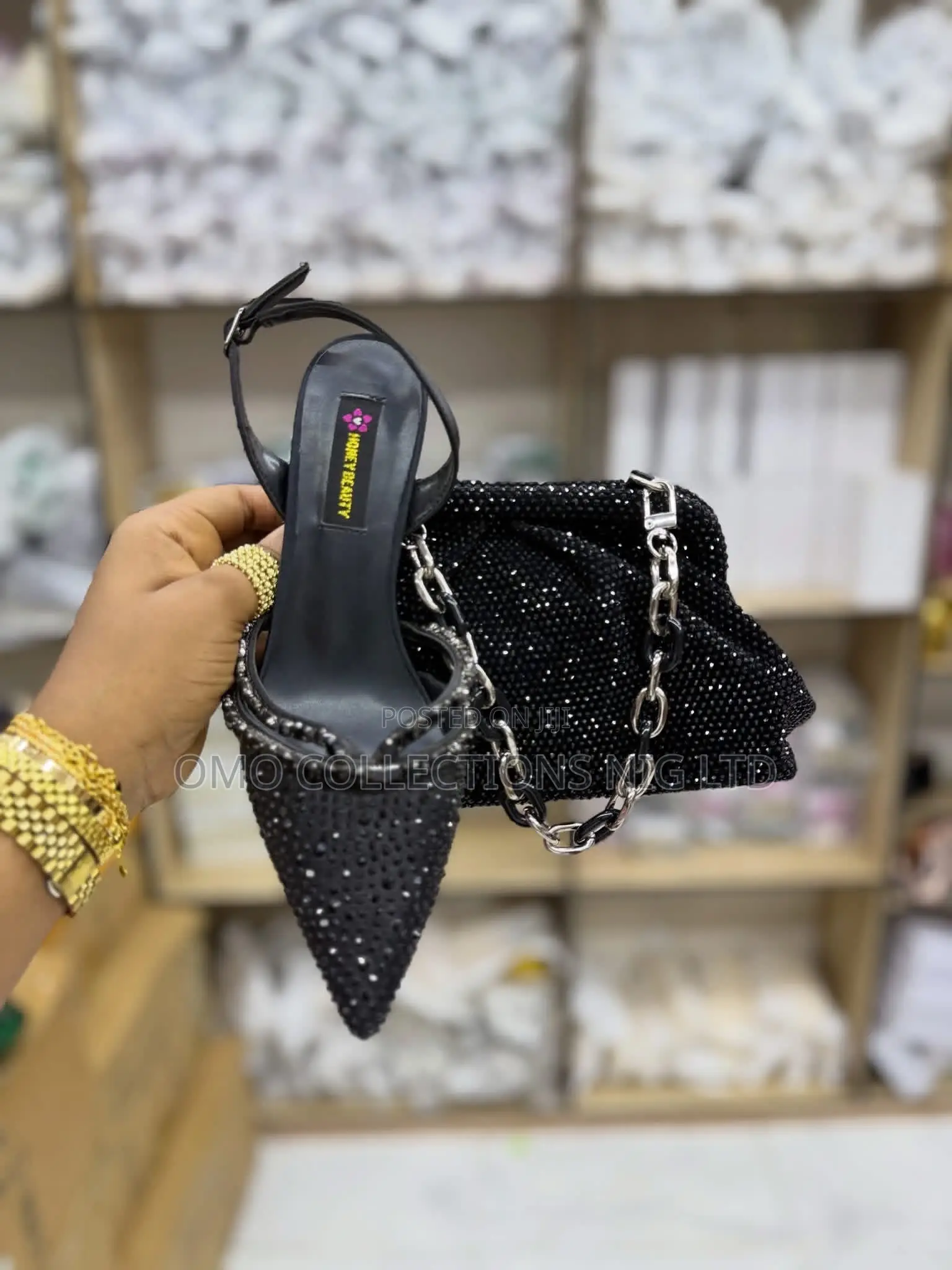 Elegant Bridal Shoes and Matching Evening Purse for Women