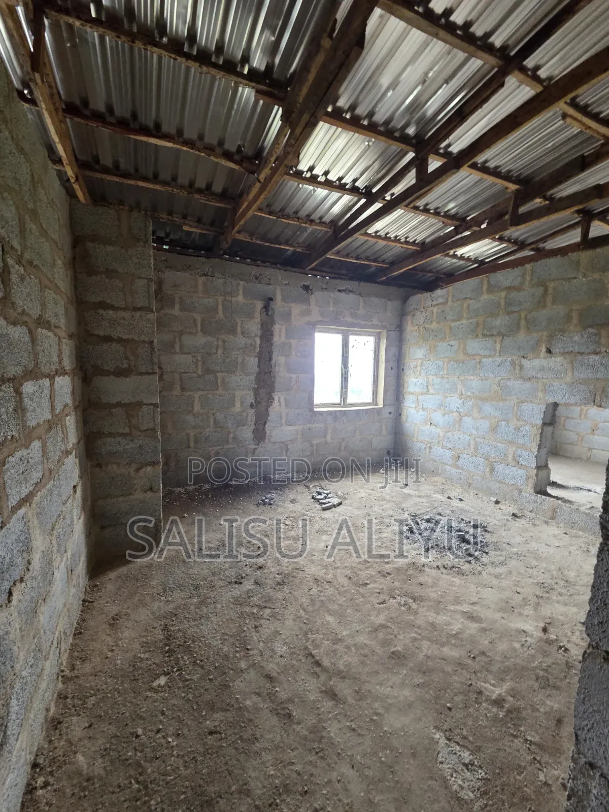 4bdrm Duplex in Life Camp for sale