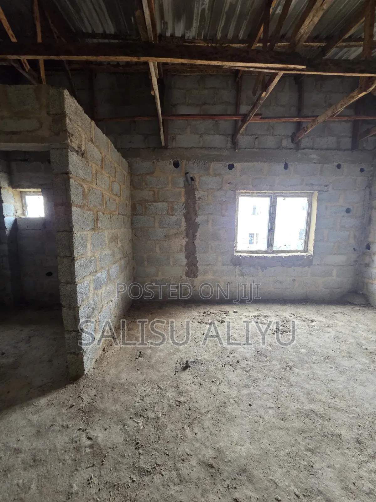 4bdrm Duplex in Life Camp for sale