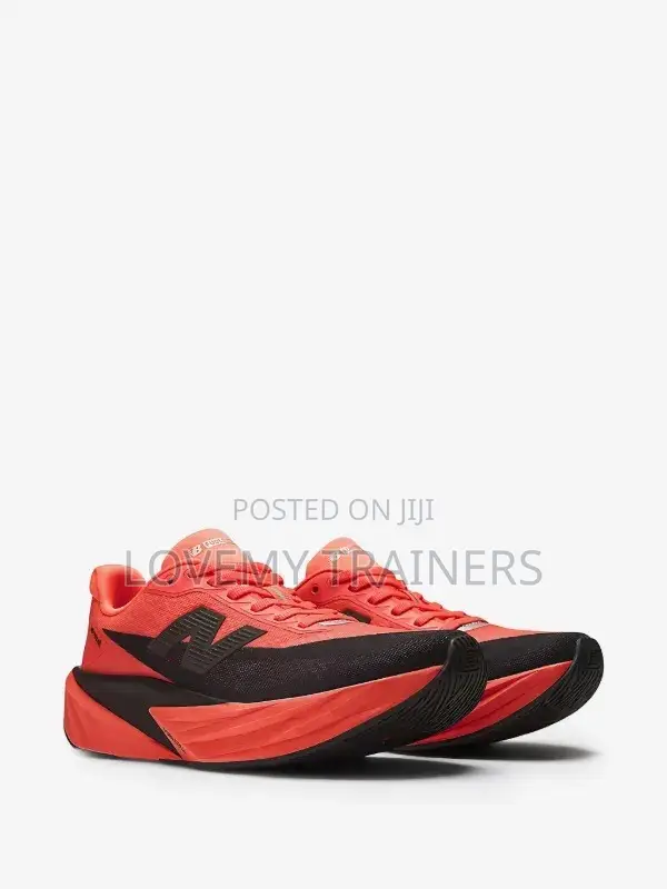 New Balance Fuelcell Rebel