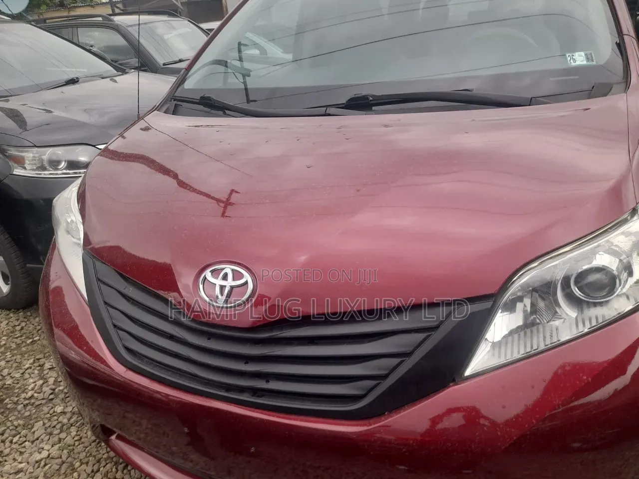 Toyota Sienna 2014 Red