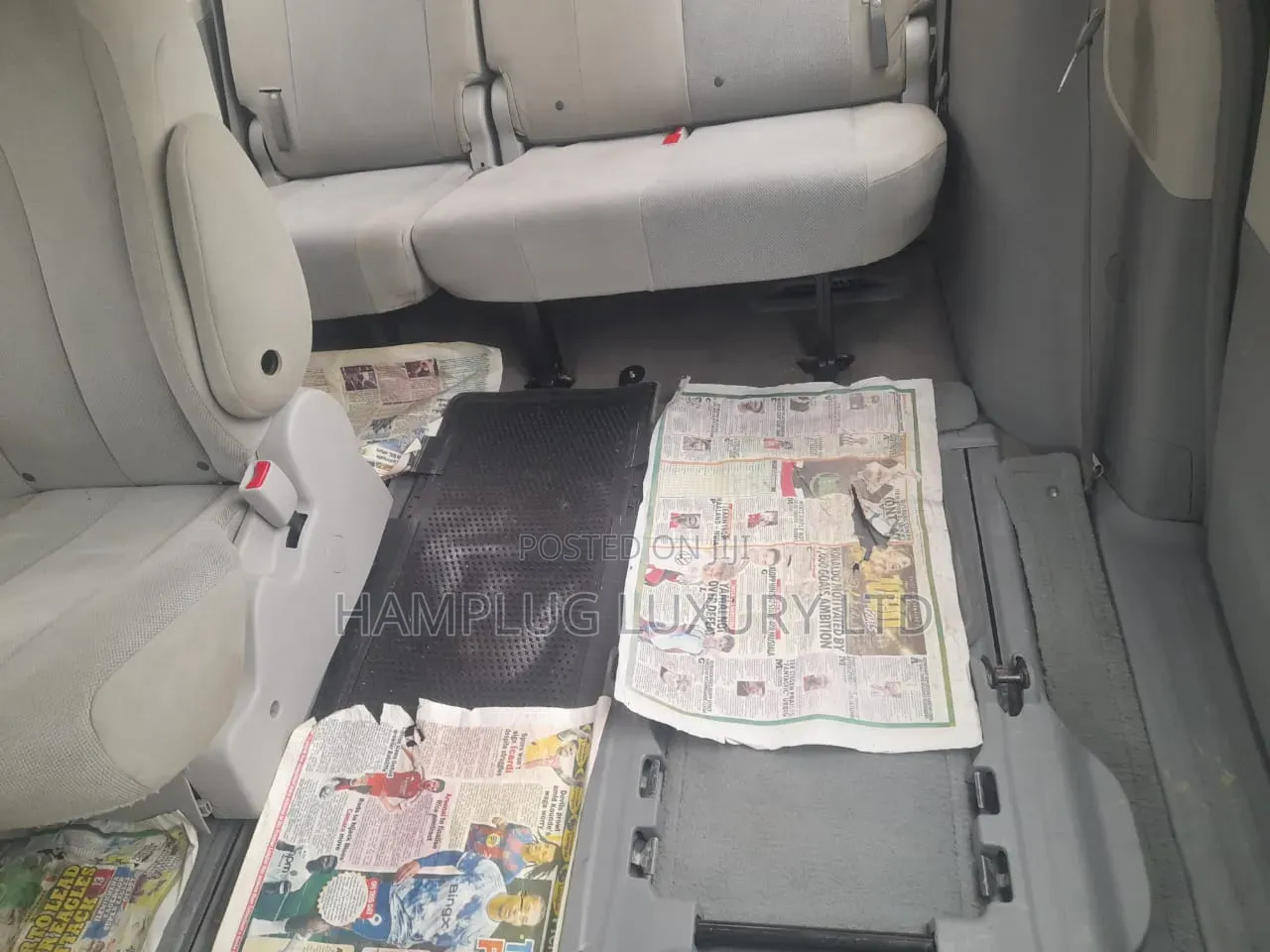 Toyota Sienna 2014 Red