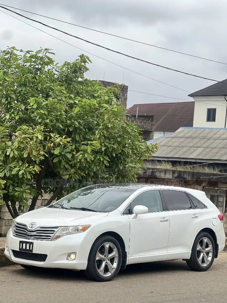 Toyota Venza V6 AWD 2010 White