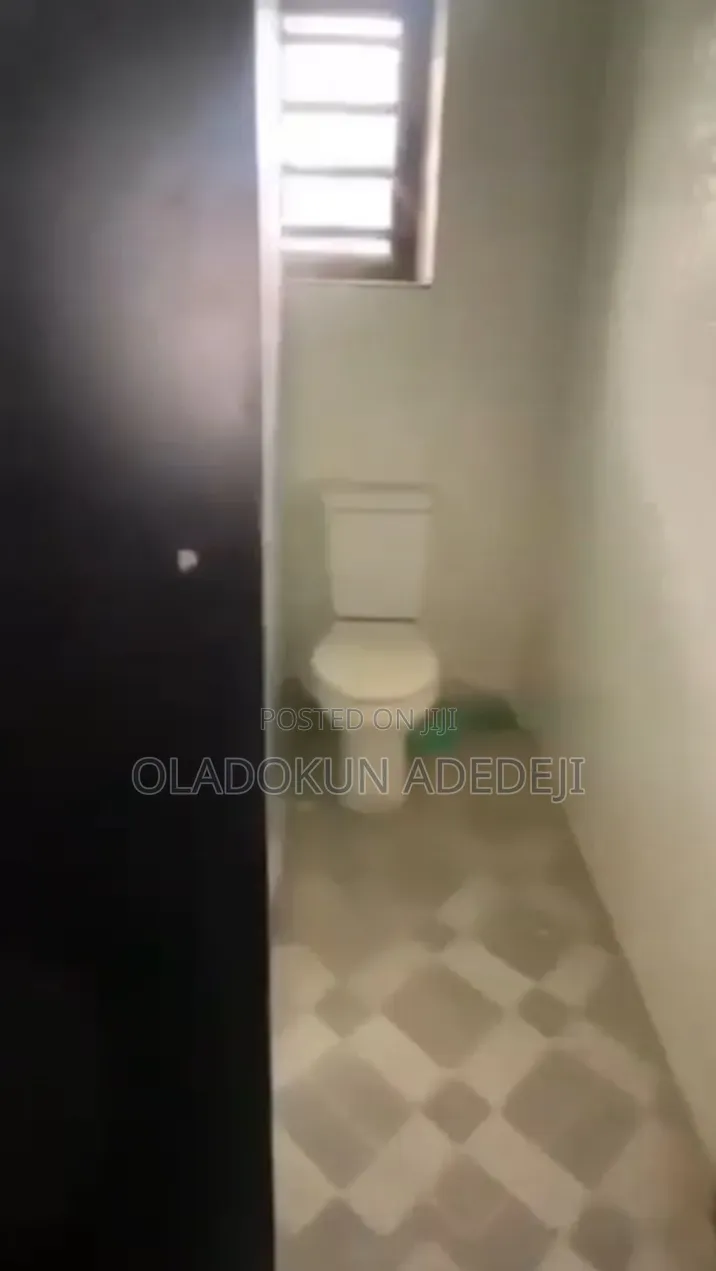 Furnished 3bdrm Block of Flats in Estaport Avenue, Ogudu-Orioke