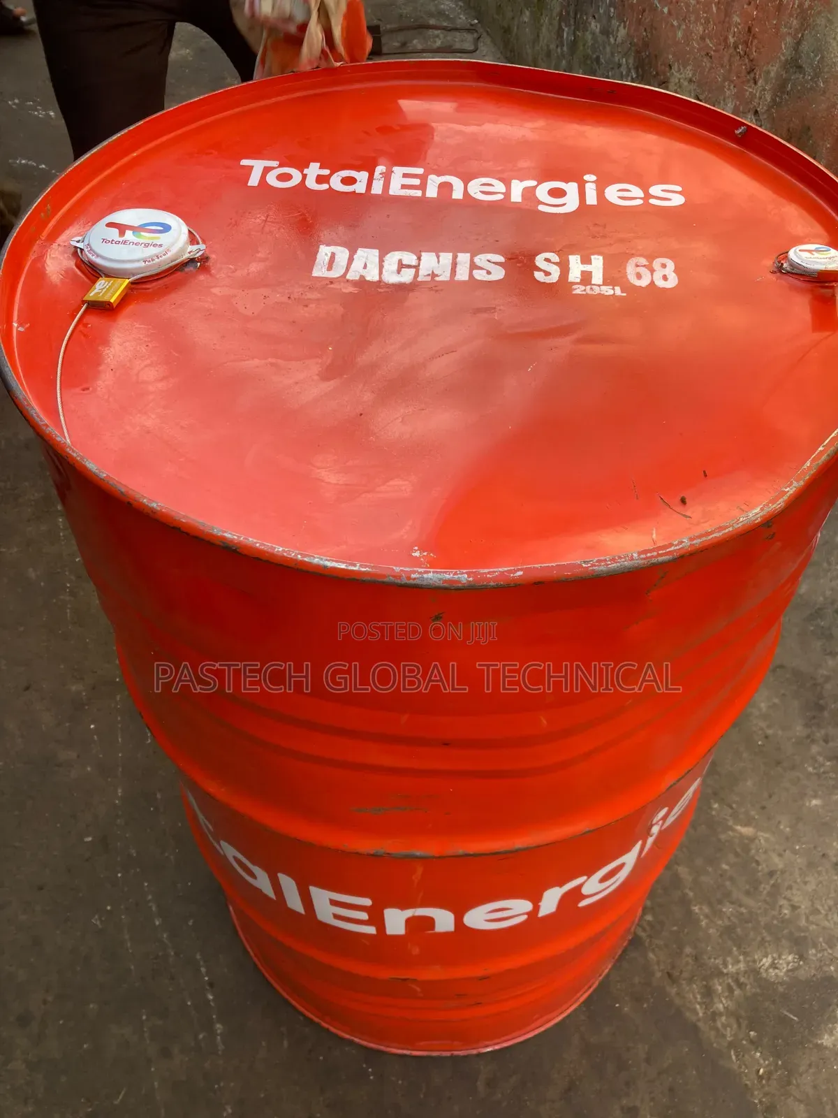 TotalEnergies DACNIS SH 68 || 205L Drum
