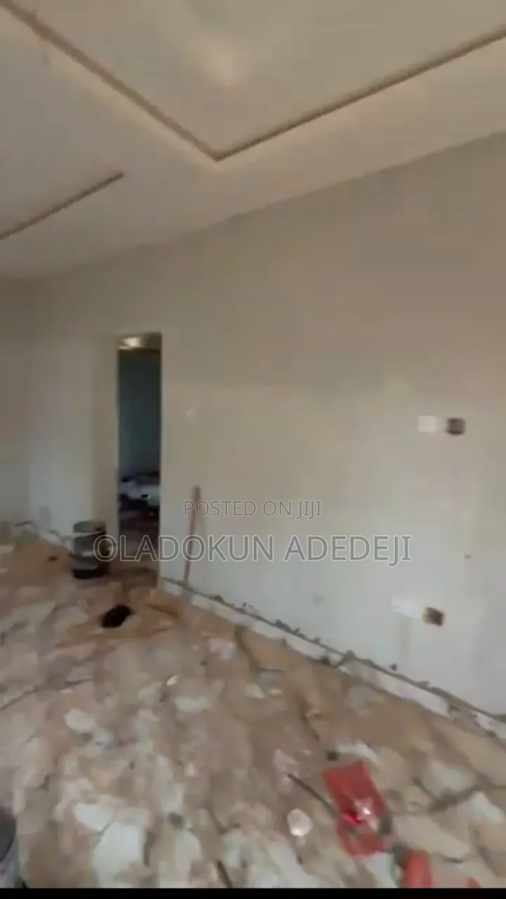 Furnished 2bdrm Block of Flats in Newly Garage, Bariga / Shomolu