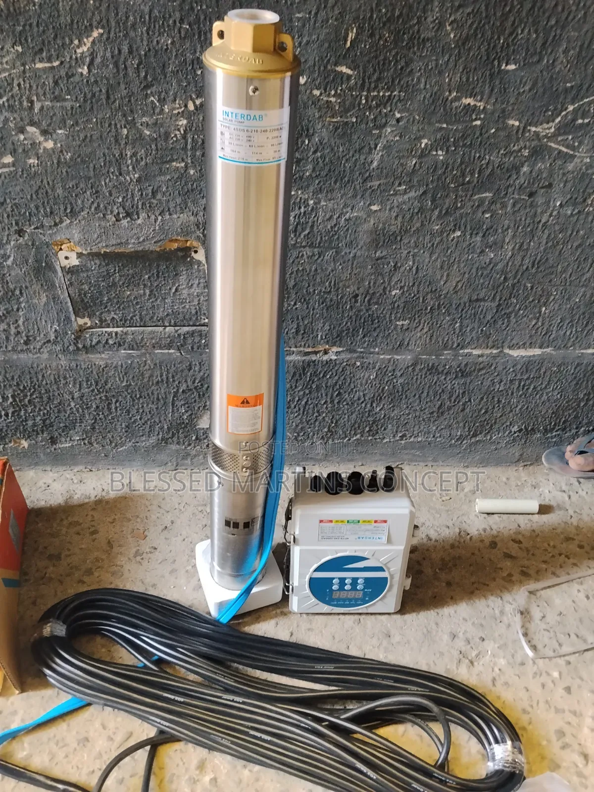 1HP AC/DC Submersible Solar Hybrid Water Pump. 100% Copper Coil