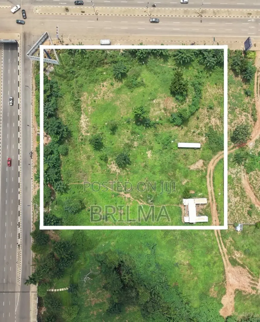 9200 SQM Commercial Land Is Central Area for Sale
