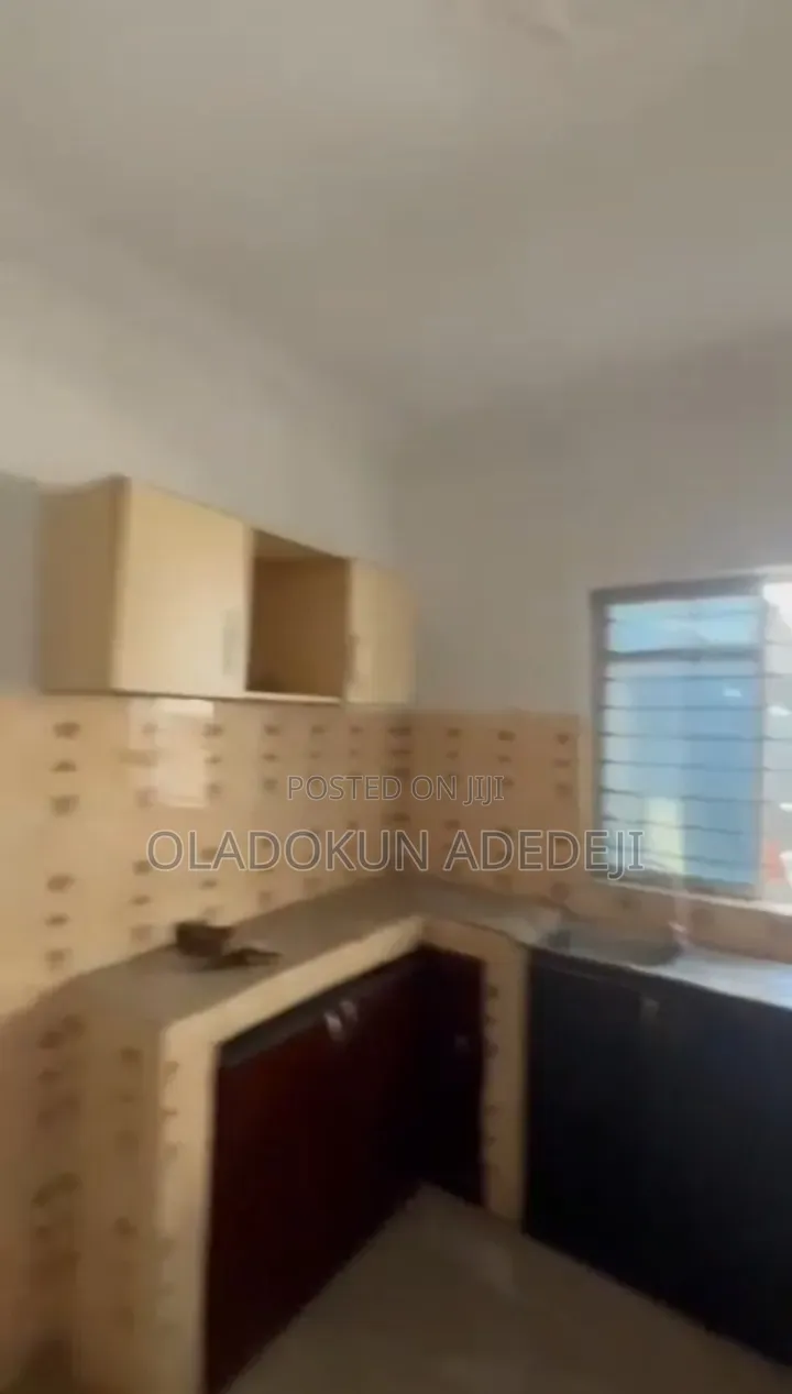 Furnished 2bdrm Block of Flats in Sholuyi, Soluyi for rent
