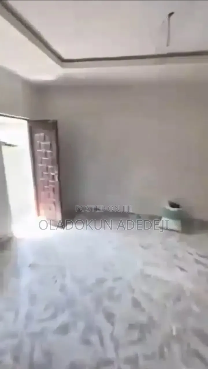 Furnished Mini Flat in Sholuyi, Soluyi for rent