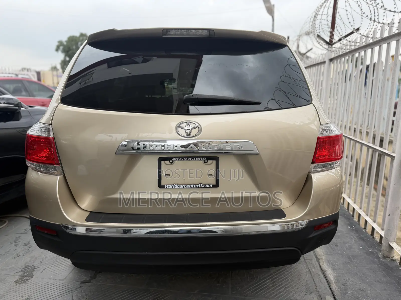 Toyota Highlander 2013 Gold