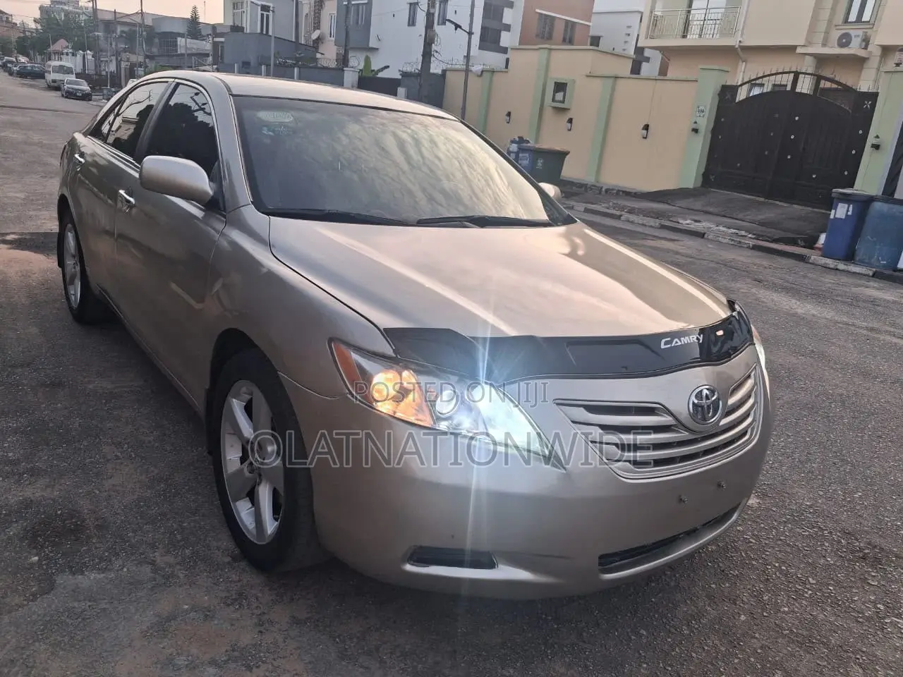 Toyota Camry 2008 Gold
