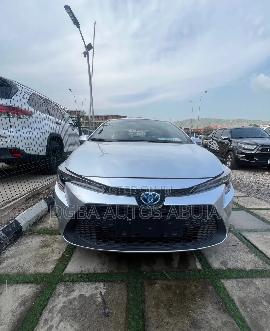 Toyota Corolla XSE 2023 Silver