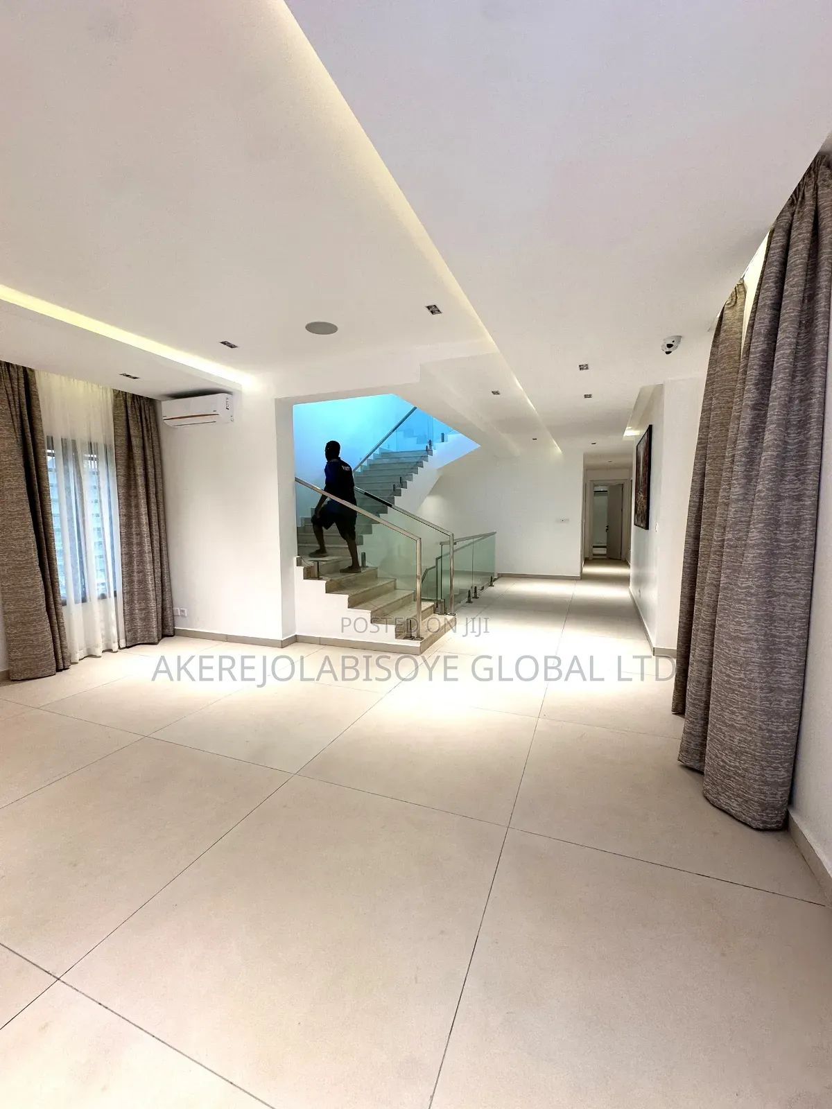 4bdrm Duplex in Guzape Abuja for sale