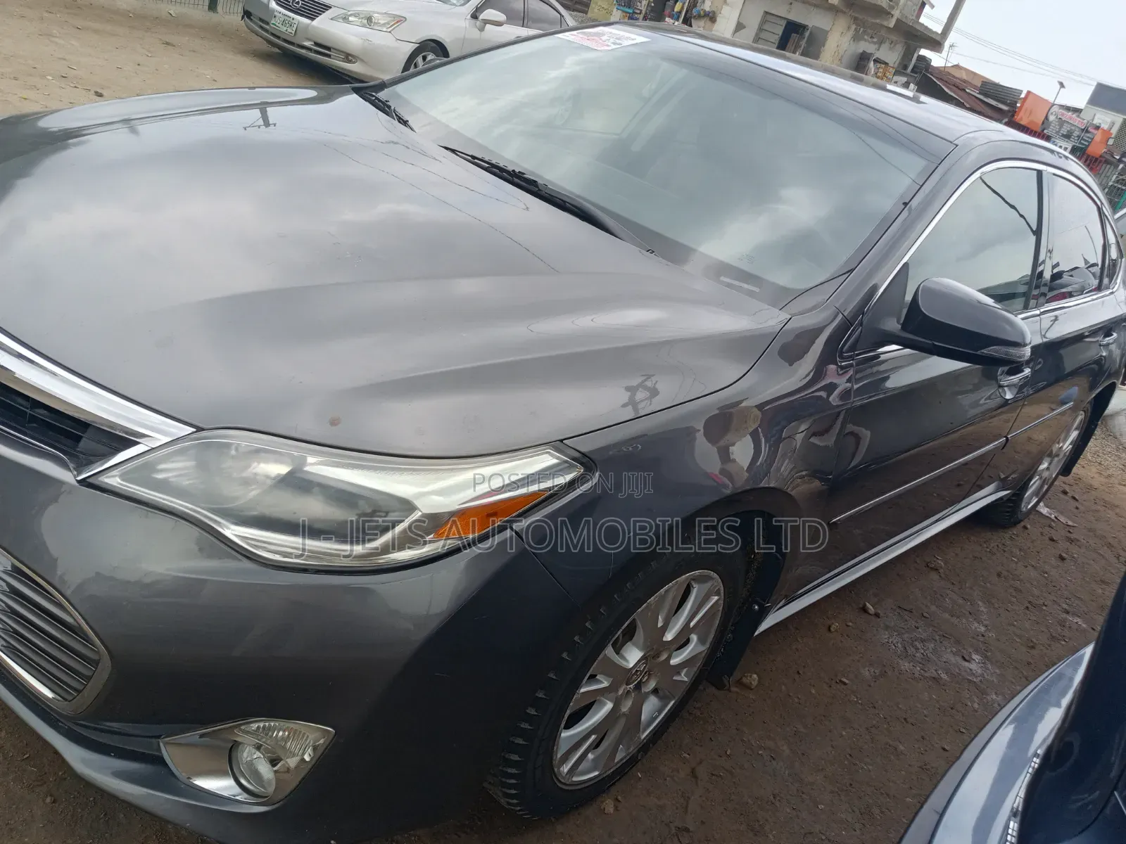 Toyota Avalon XLE Sedar FWD (3.5L 6cyl 6A) 2013 Burgundy