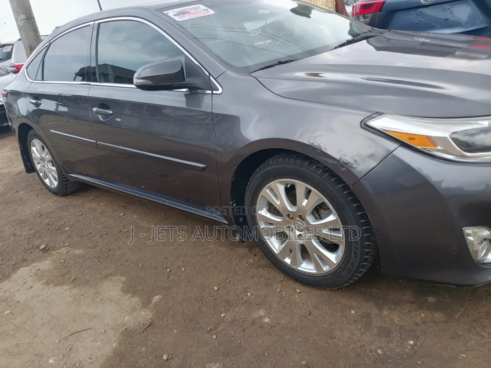 Toyota Avalon XLE Sedar FWD (3.5L 6cyl 6A) 2013 Burgundy