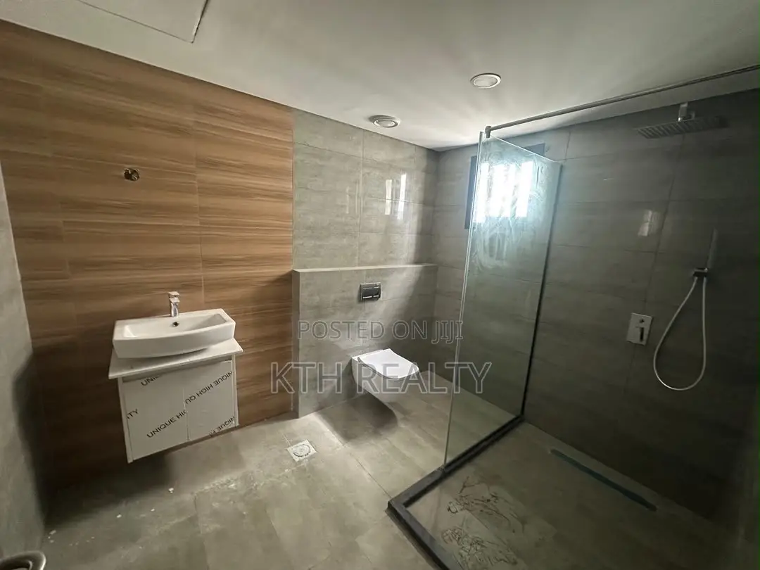 4bdrm Apartment in Old Ikoyi for rent
