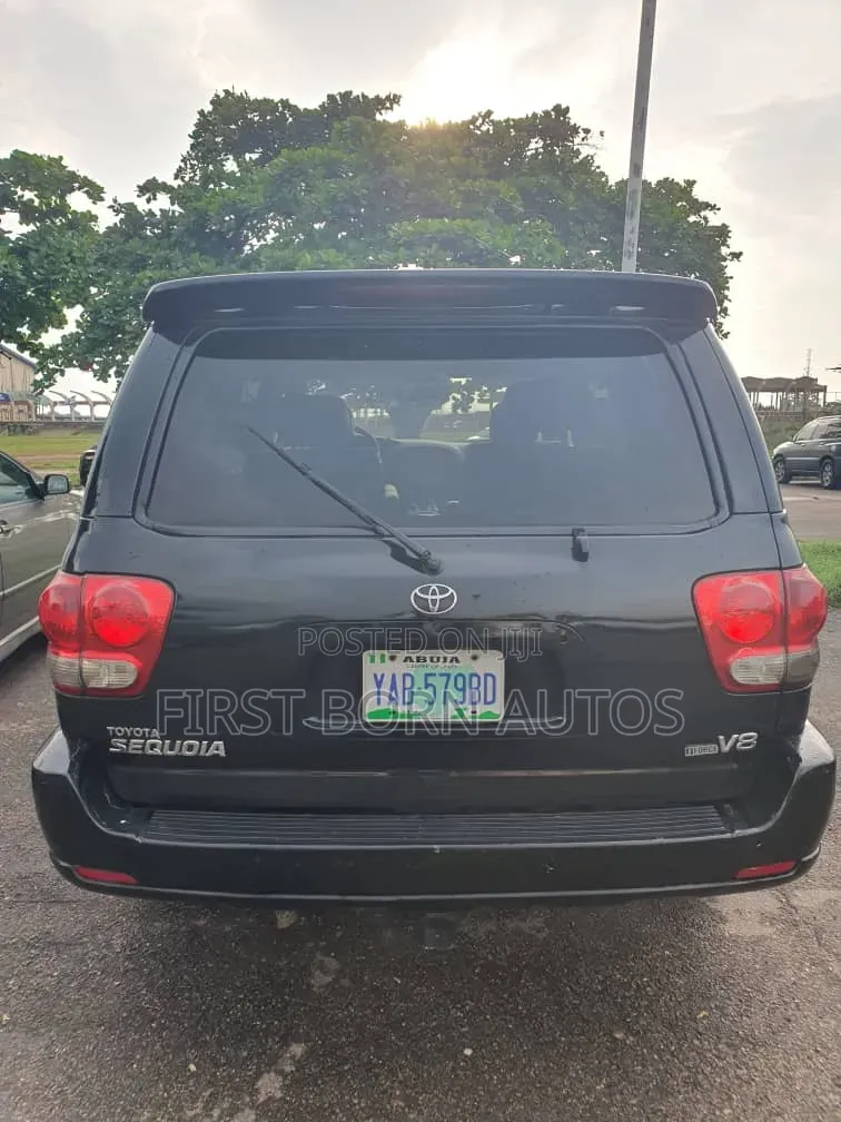 Toyota Sequoia Limited 4dr SUV 4WD (4.7L 8cyl 5A) 2006 Black