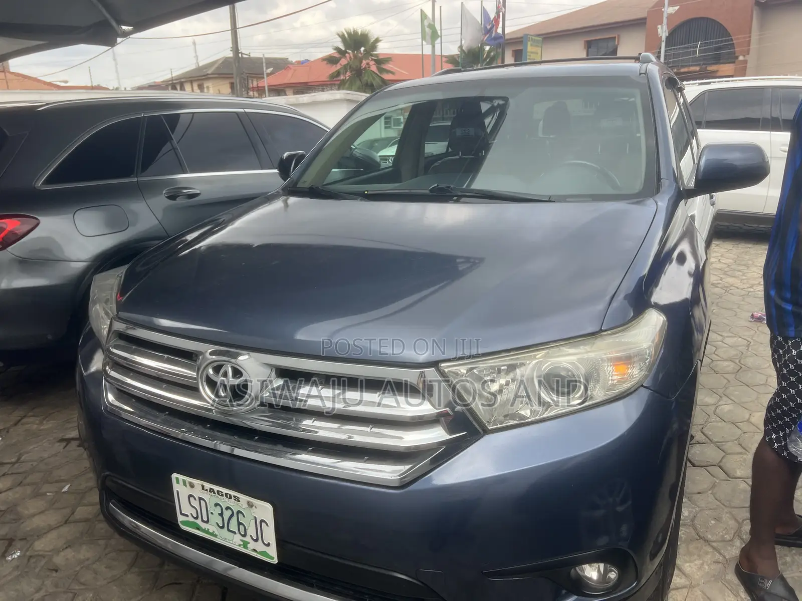 Toyota Highlander Limited 3.5l 4WD 2013 Blue