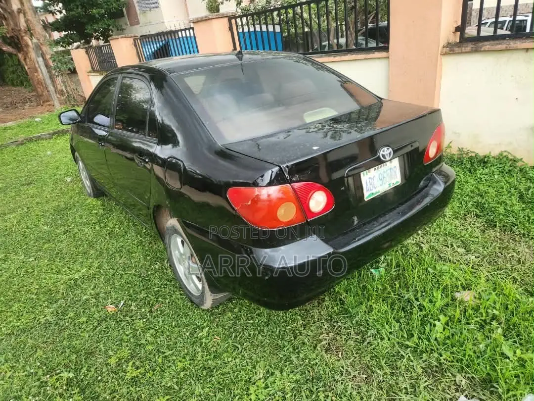 Toyota Corolla 2005 Black