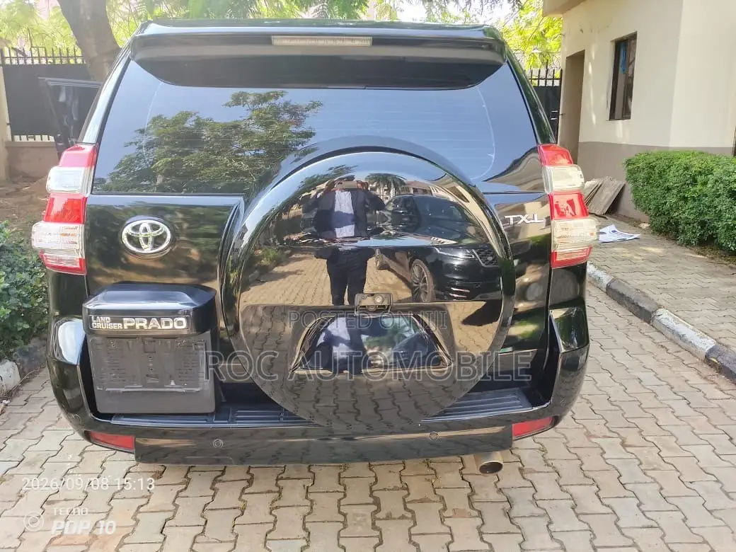 Toyota Land Cruiser Prado 2015 Black
