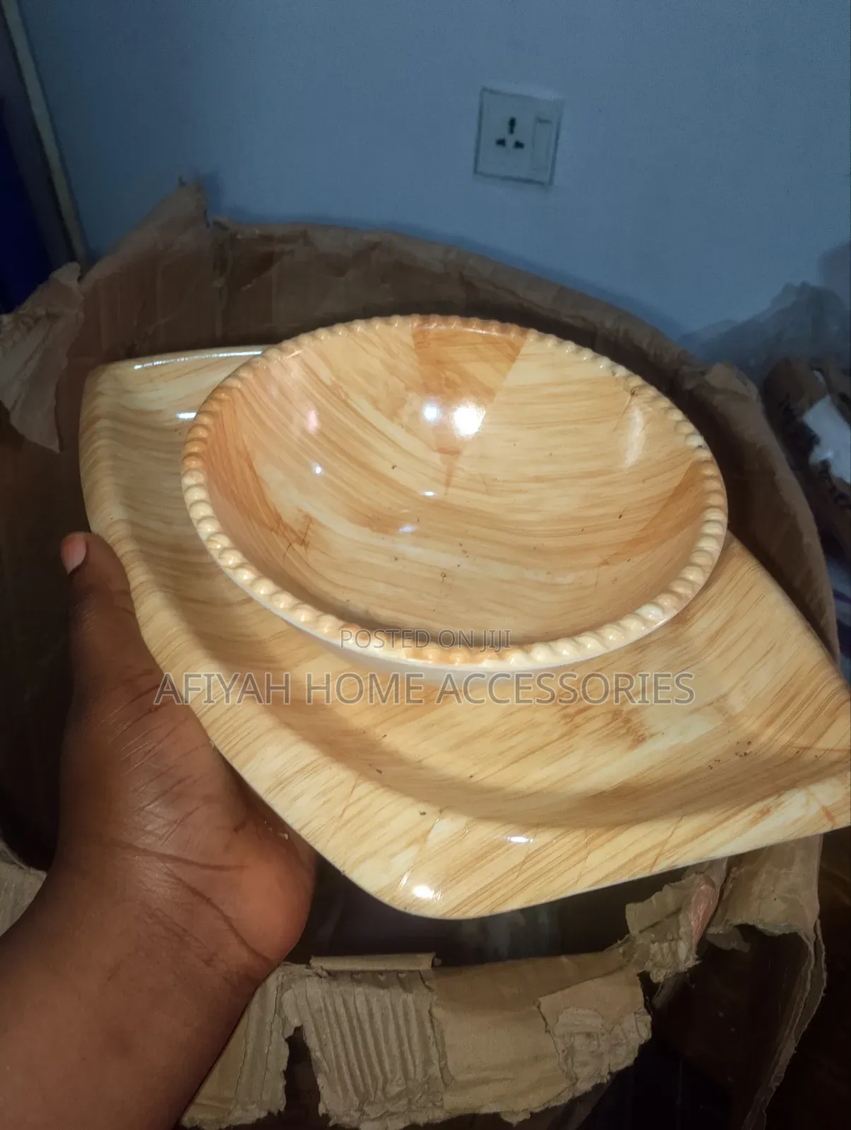 Ceramic Plate Wooden