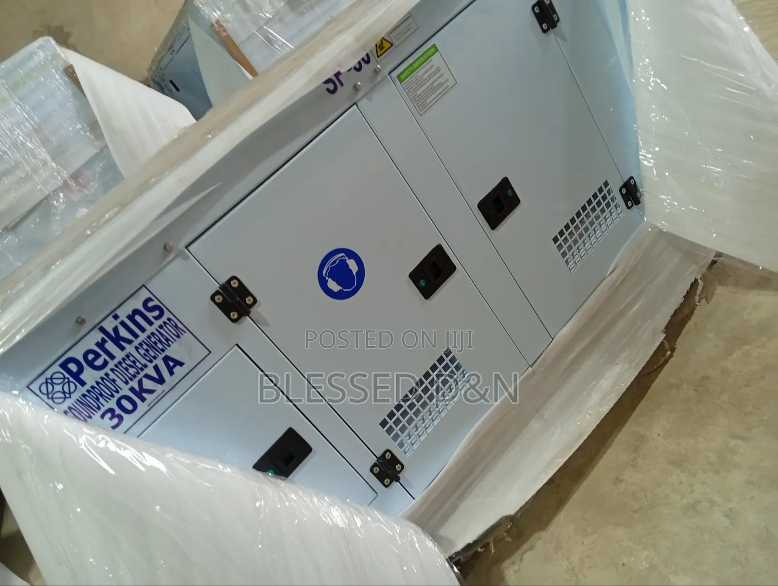 30Kva Perkins Soundproof Diesel Generator  Power
