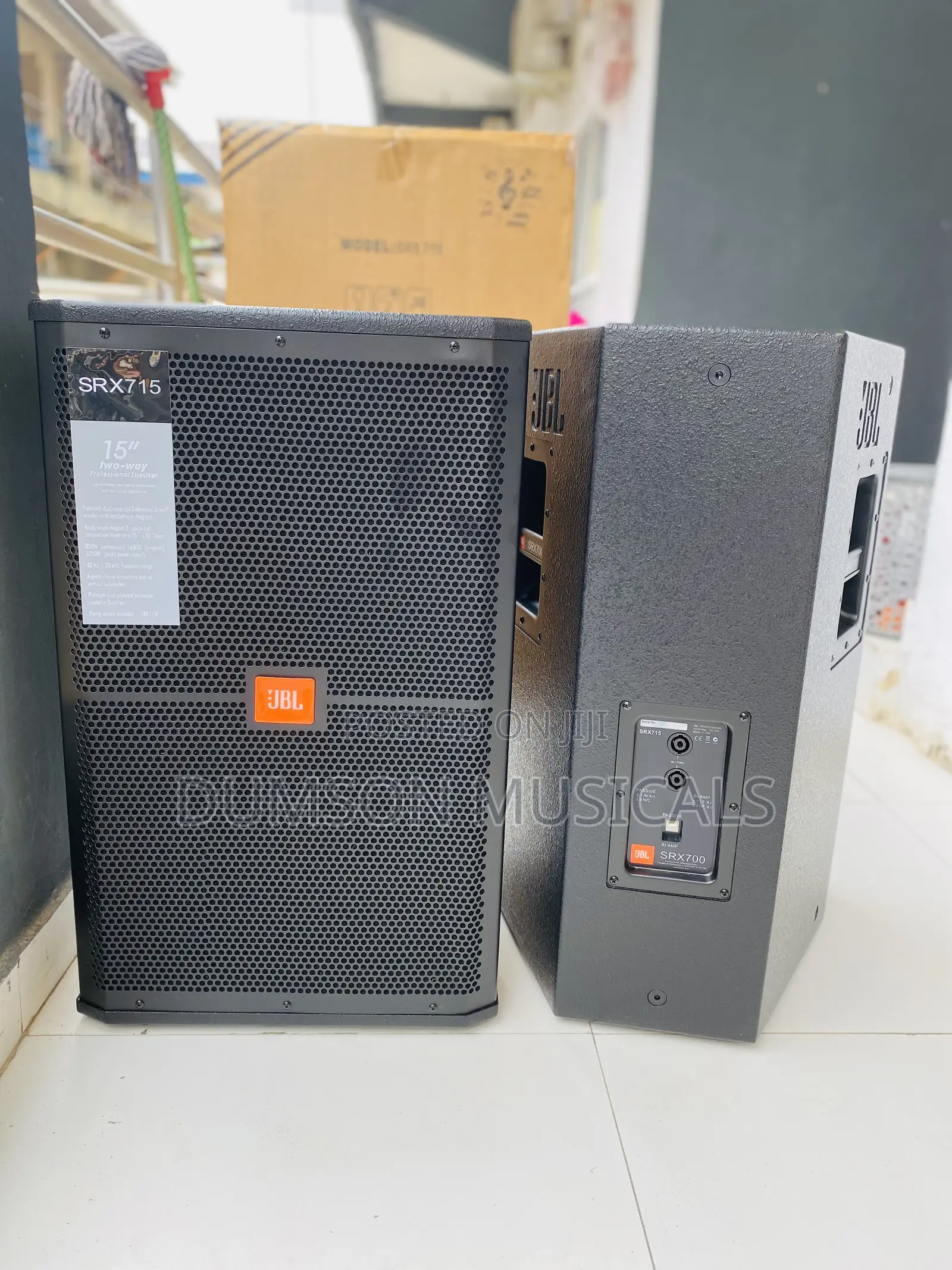 JBL SRX 715 Professional Speakers ( Pair Single 15 Inches Box)