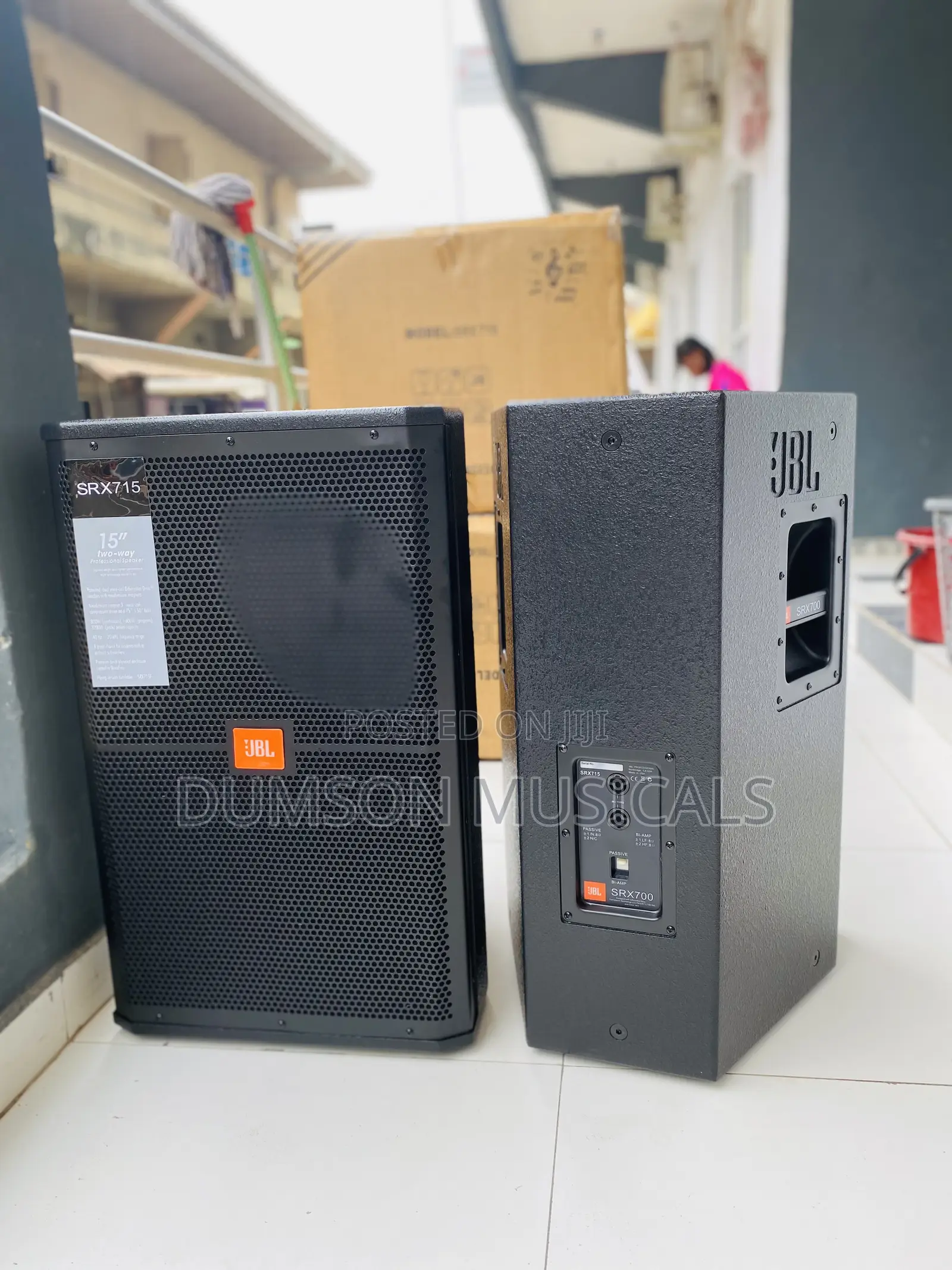 JBL SRX 715 Professional Speakers ( Pair Single 15 Inches Box)