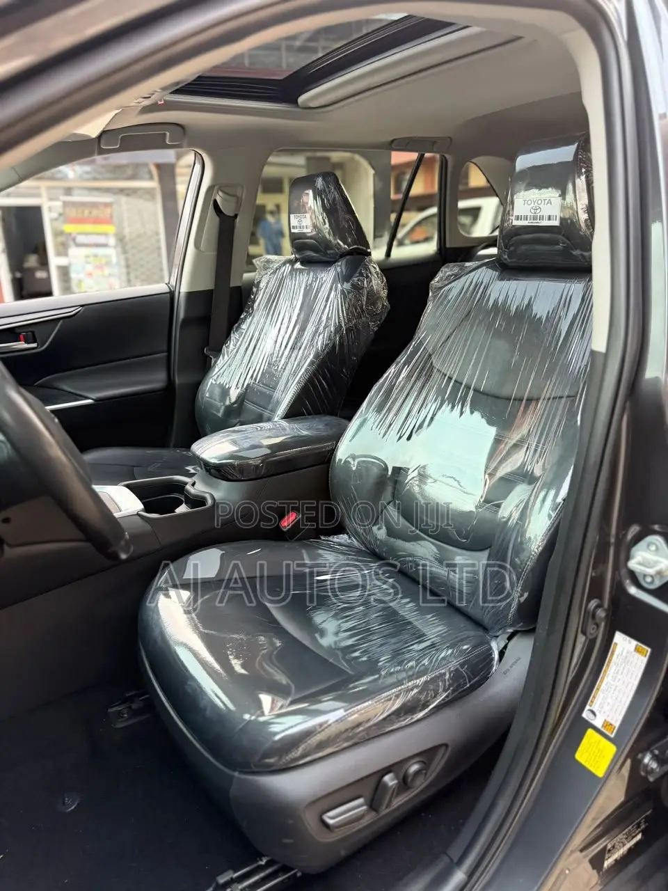 Toyota RAV4 XLE FWD 2020 Gray