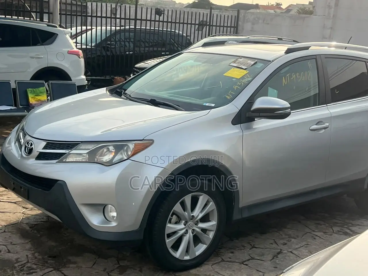 Toyota RAV4 Limited AWD (2.5L 4cyl 6A) 2013 Silver