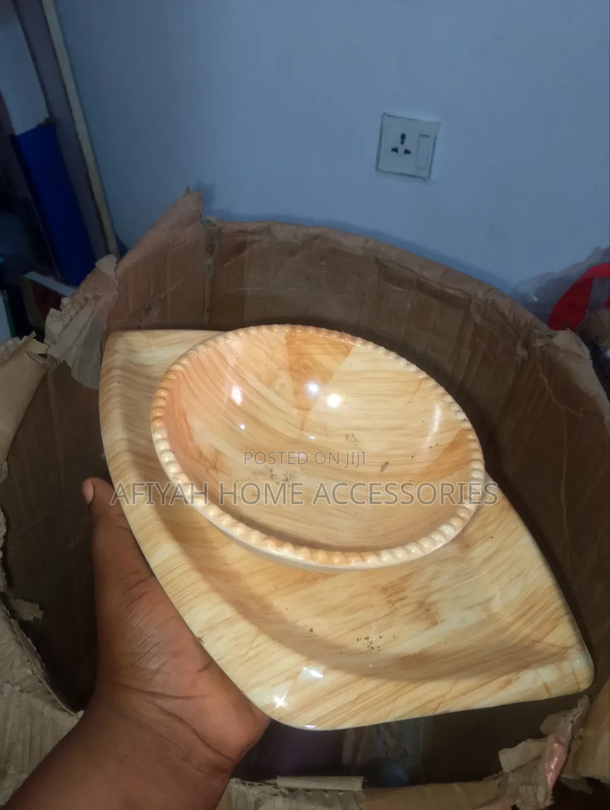 Ceramic Plate Wooden