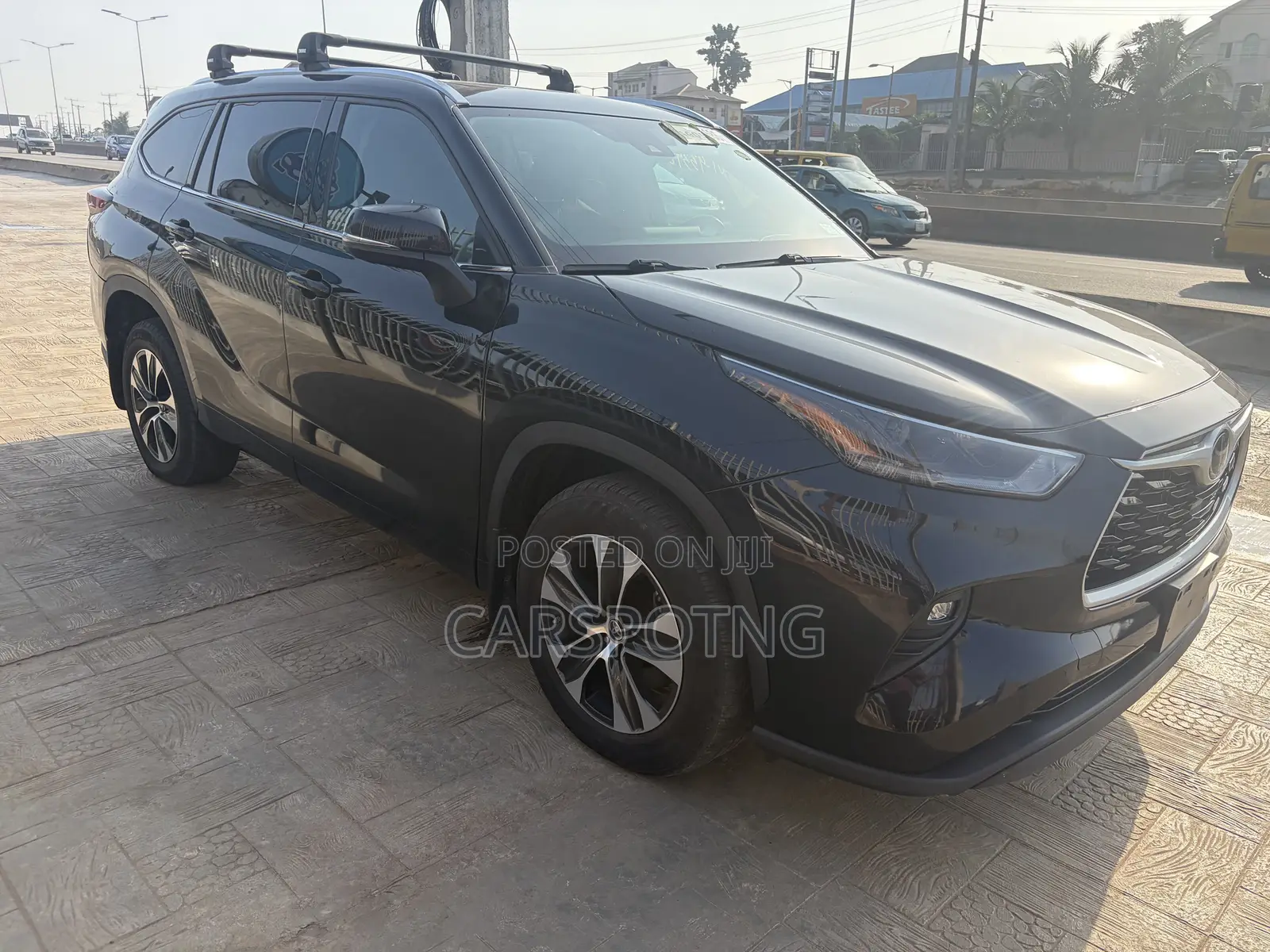 Toyota Highlander XLE 2021 Black