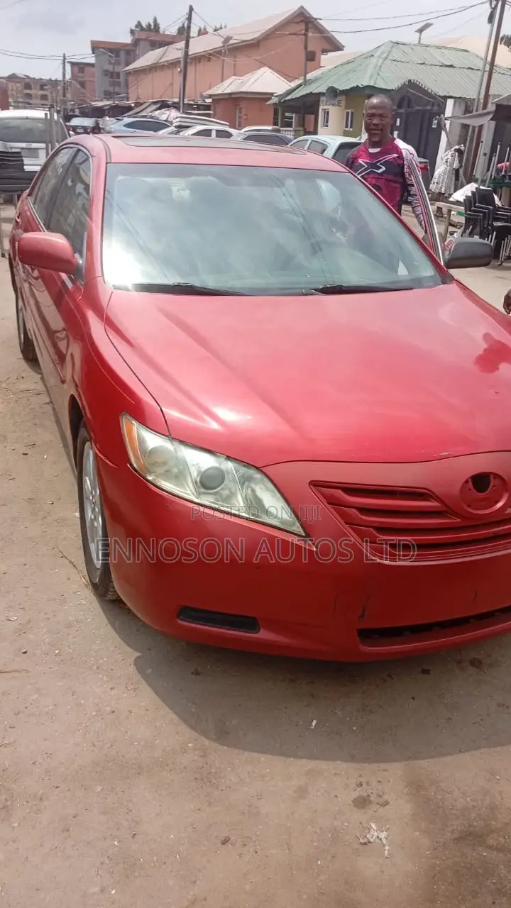 Toyota Camry LE 4dr Sedan (2.5L 4cyl 6AM) 2010 Red