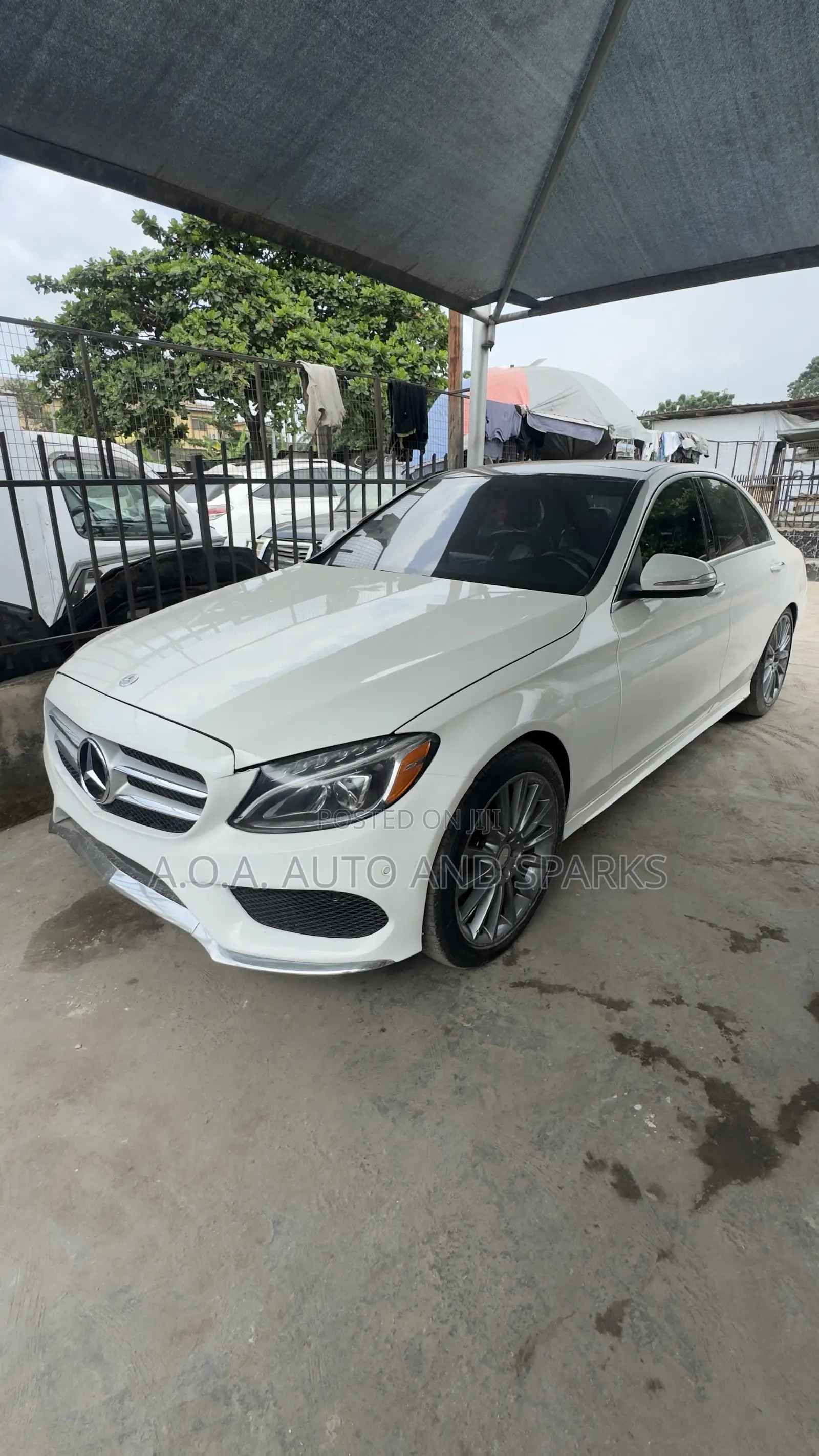 Mercedes-Benz C400 4Matic AWD Sedan (3.0L V6 7A) 2015 White