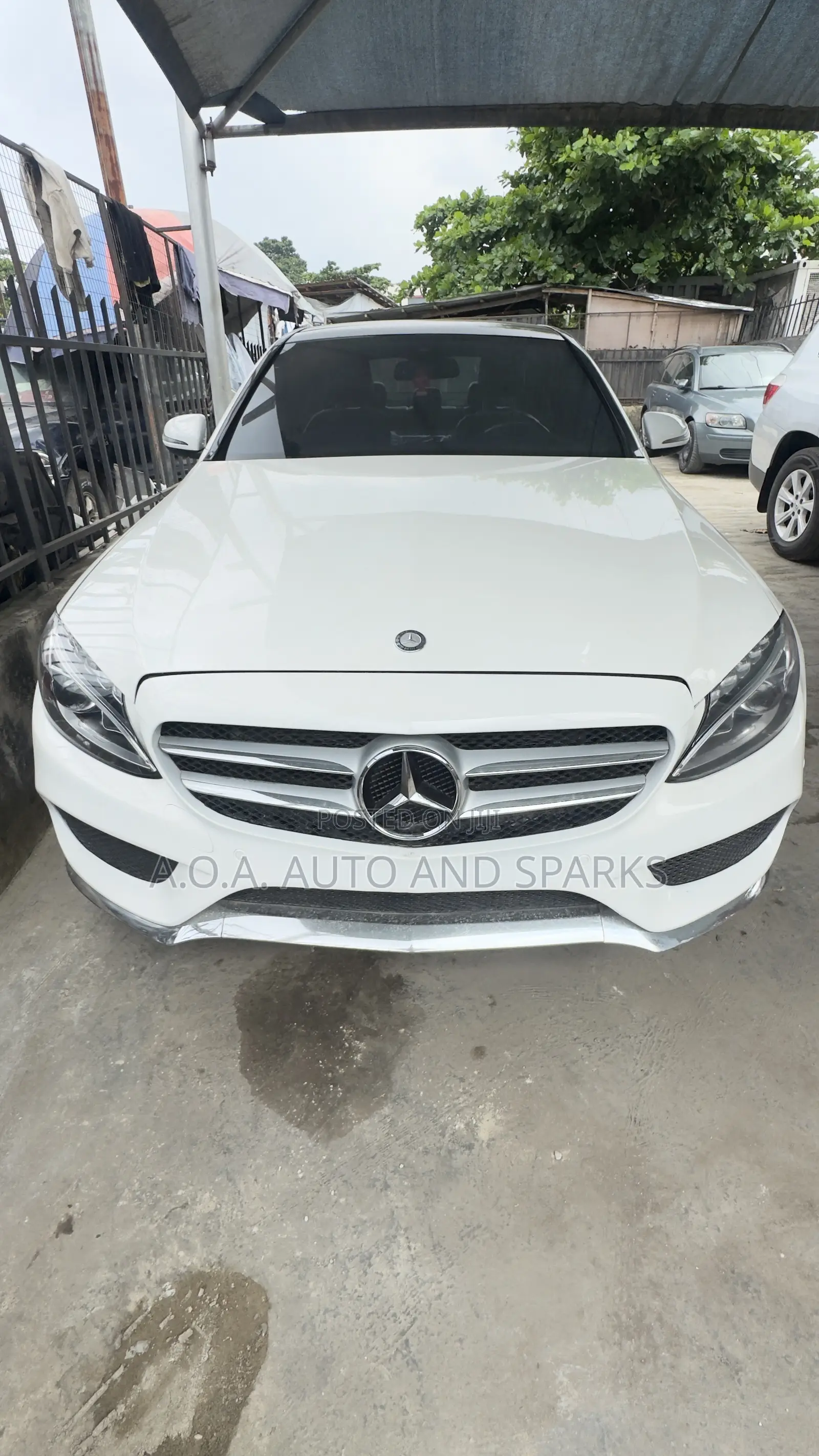 Mercedes-Benz C400 4Matic AWD Sedan (3.0L V6 7A) 2015 White