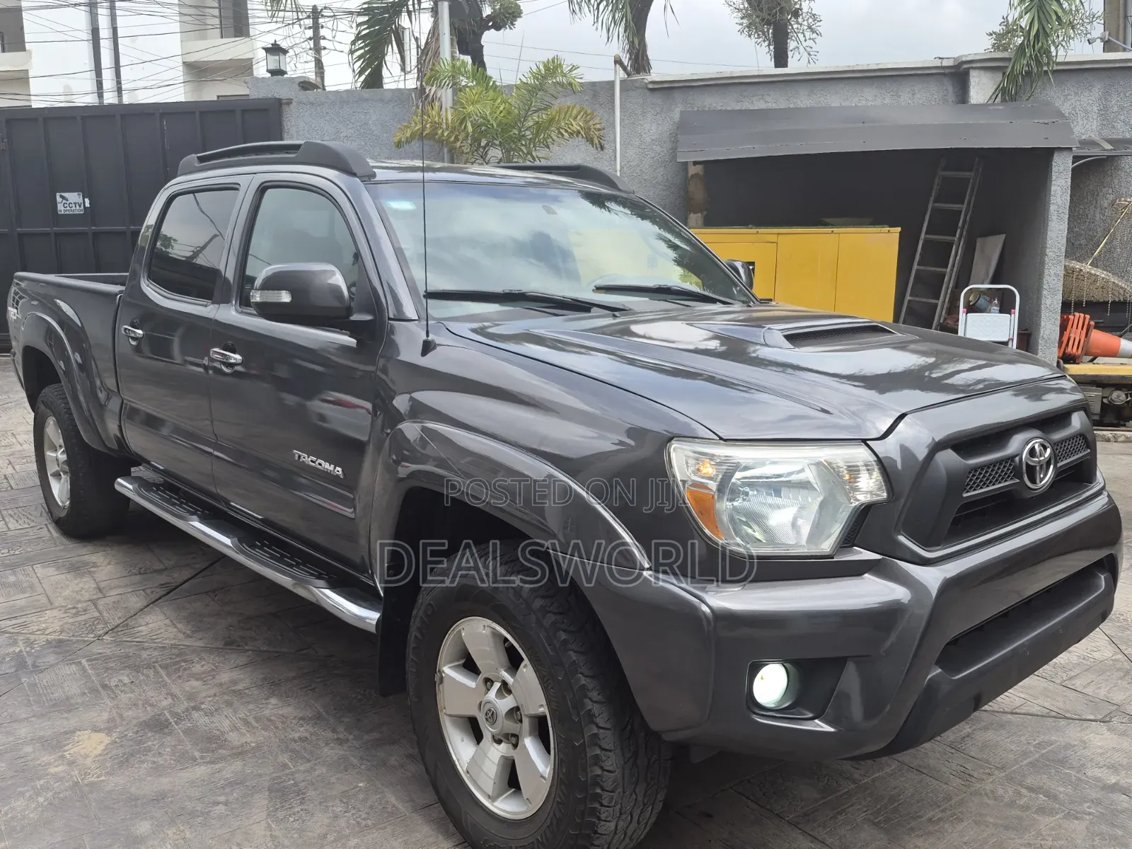 Toyota Tacoma TRD PRO V6 4dr Double Cab 4WD 5.0 ft. SB (4.0L 6cyl 5A)
