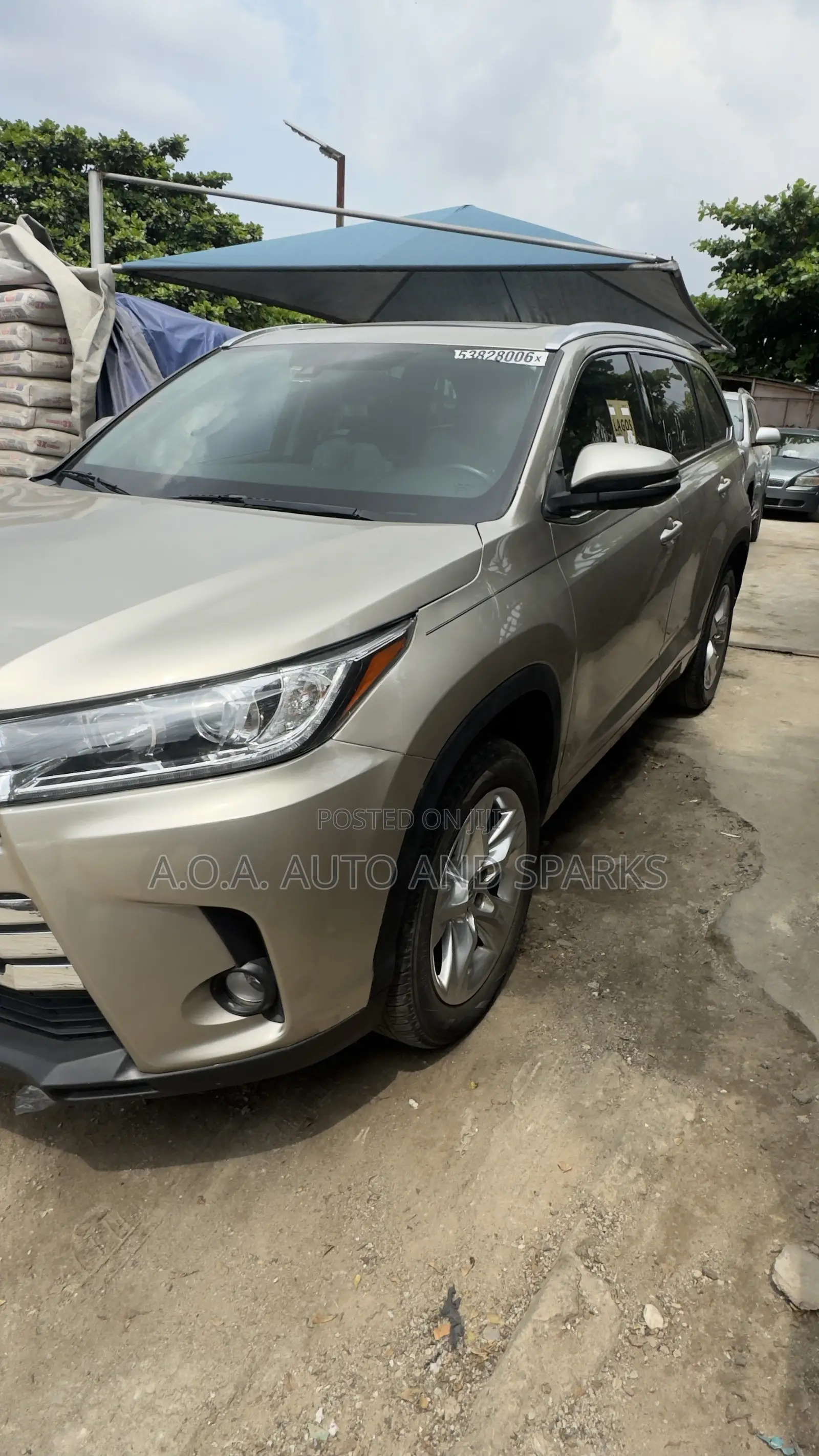 Toyota Highlander 2015 Gold