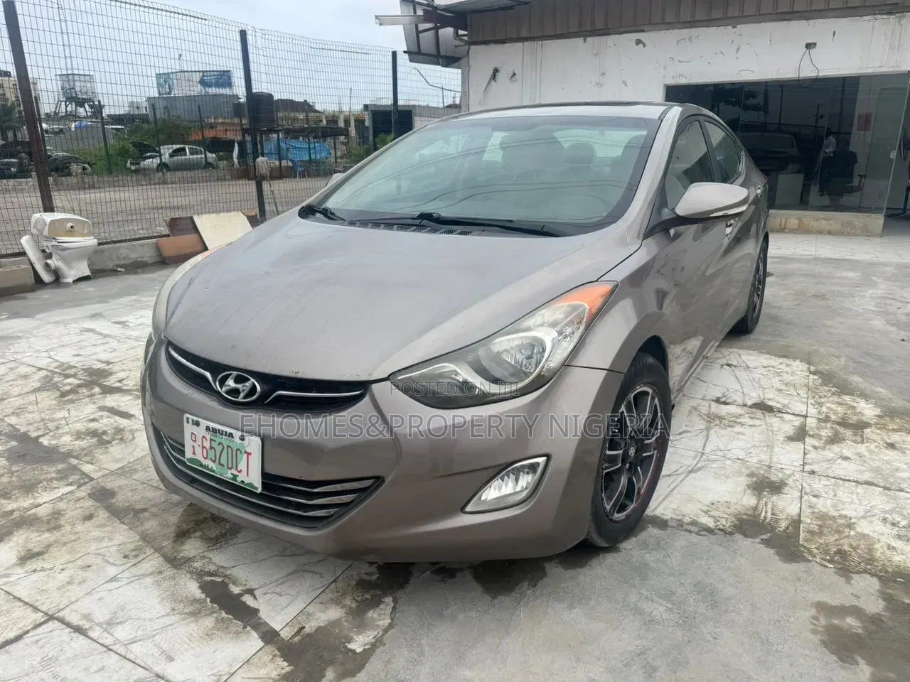 Hyundai Elantra Limited 2012 Brown