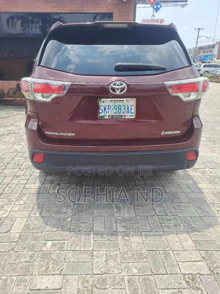 Toyota Highlander 2016 Red