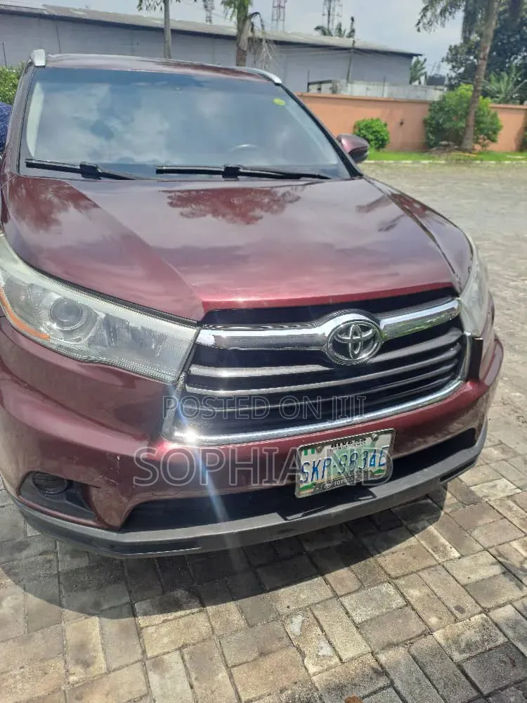 Toyota Highlander 2016 Red