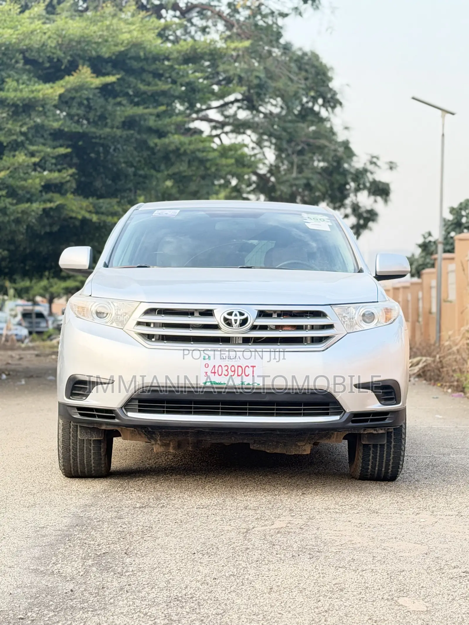 Toyota Highlander 3.5L 4WD 2013 Silver