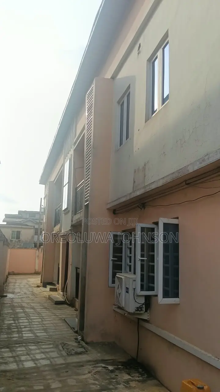 2bdrm Block of Flats in Idimu for sale